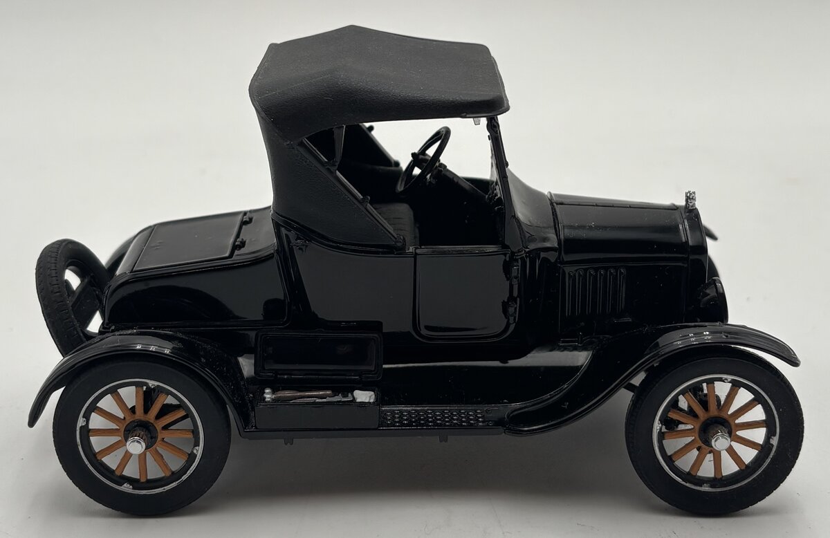 Danbury Mint 1925 1:24 1925 Model T Ford EX