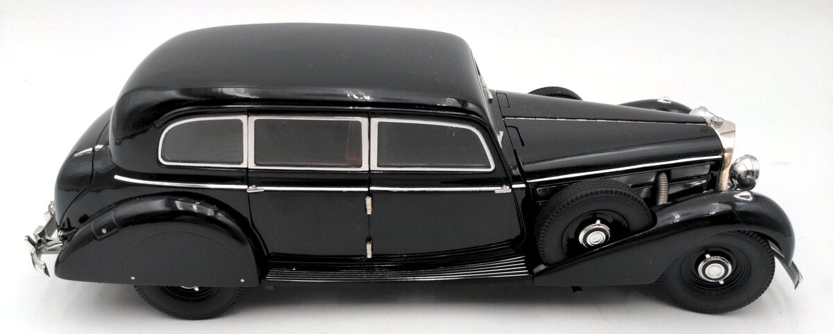 Signature Models 18129 1:18 Diecast 1938 Mercedes Benz 770K Limousine in Black LN