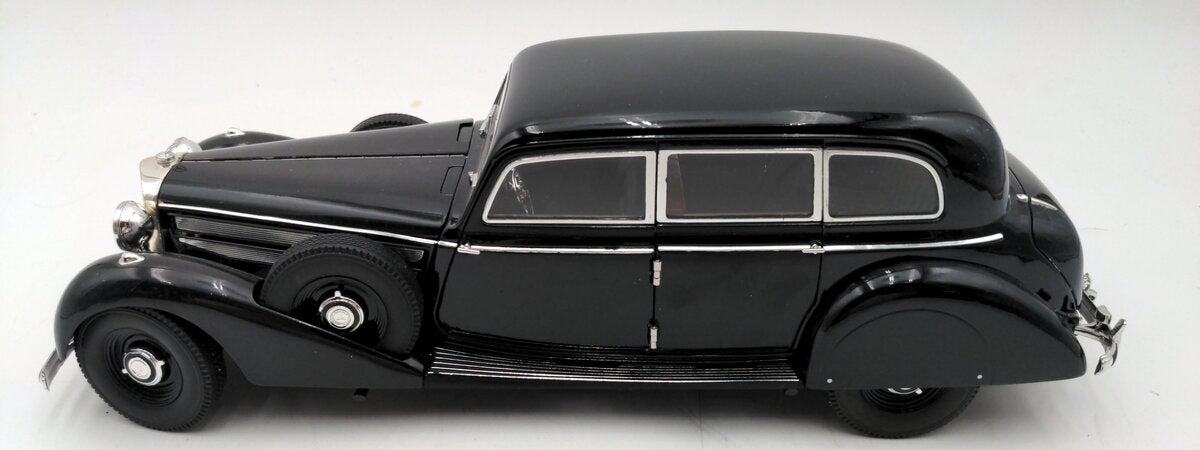 Signature Models 18129 1:18 Diecast 1938 Mercedes Benz 770K Limousine in Black LN