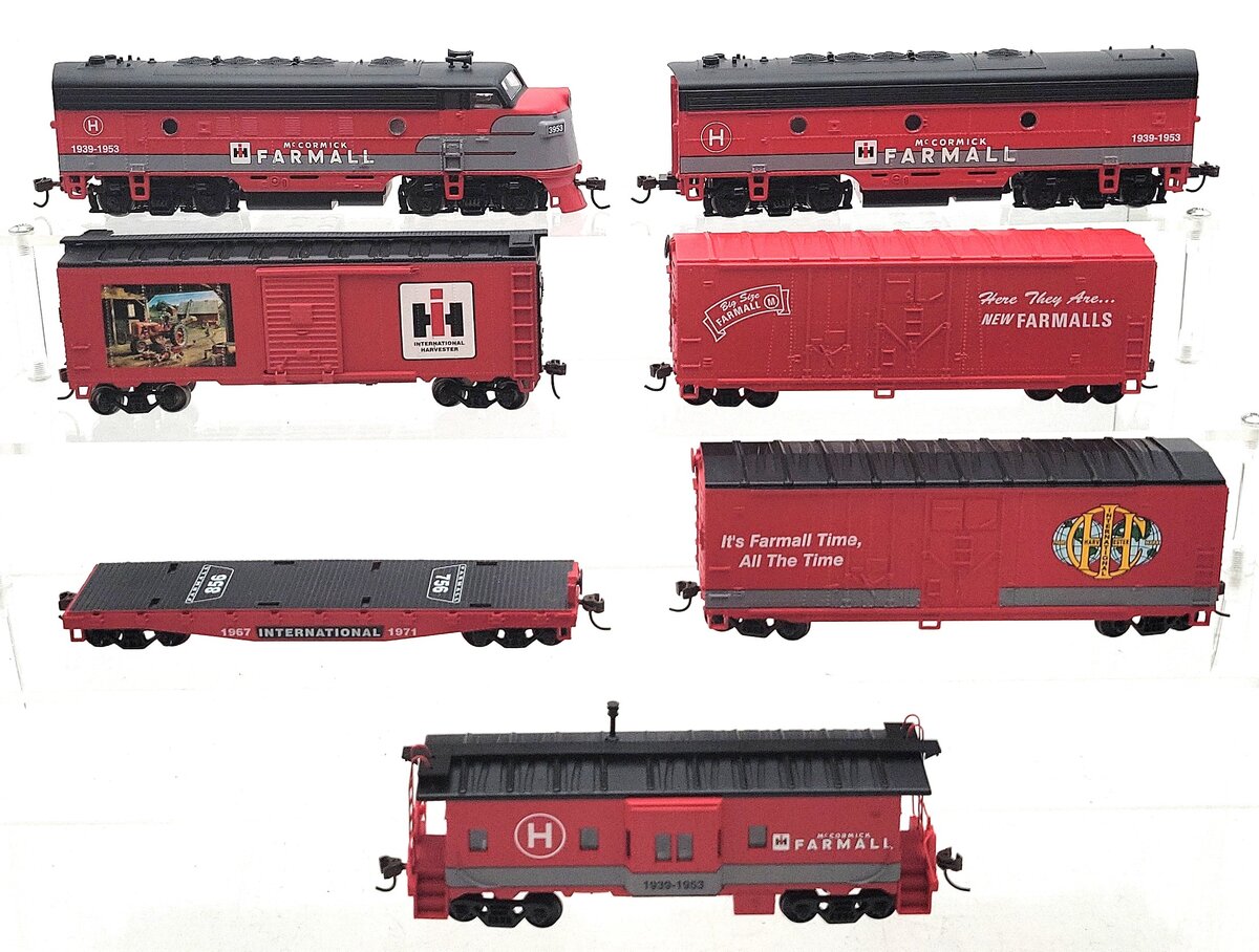 Athearn HO Scale Custom IH 