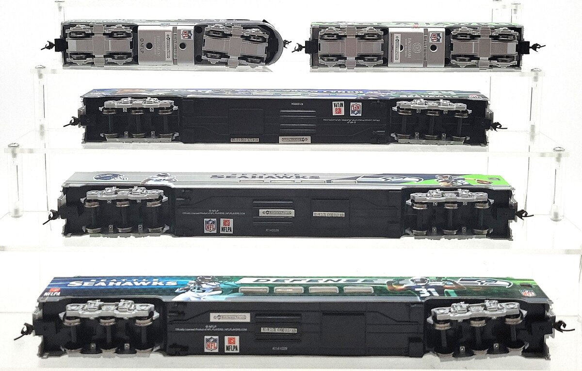 Bachmann HO Scale Hawthorne Village "Seattle Seahawks" AB Diesel Passenger Set EX