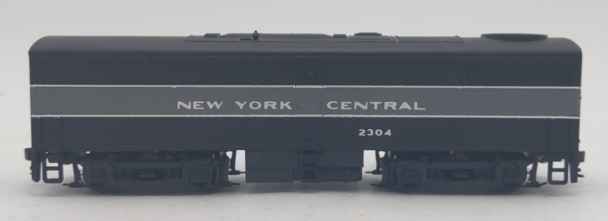 Walthers 931-266 HO Scale NYC Alco FB-1 Diesel #2304 EX