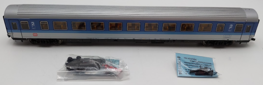 Roco HO Scale DB Coach Passenger Car EX