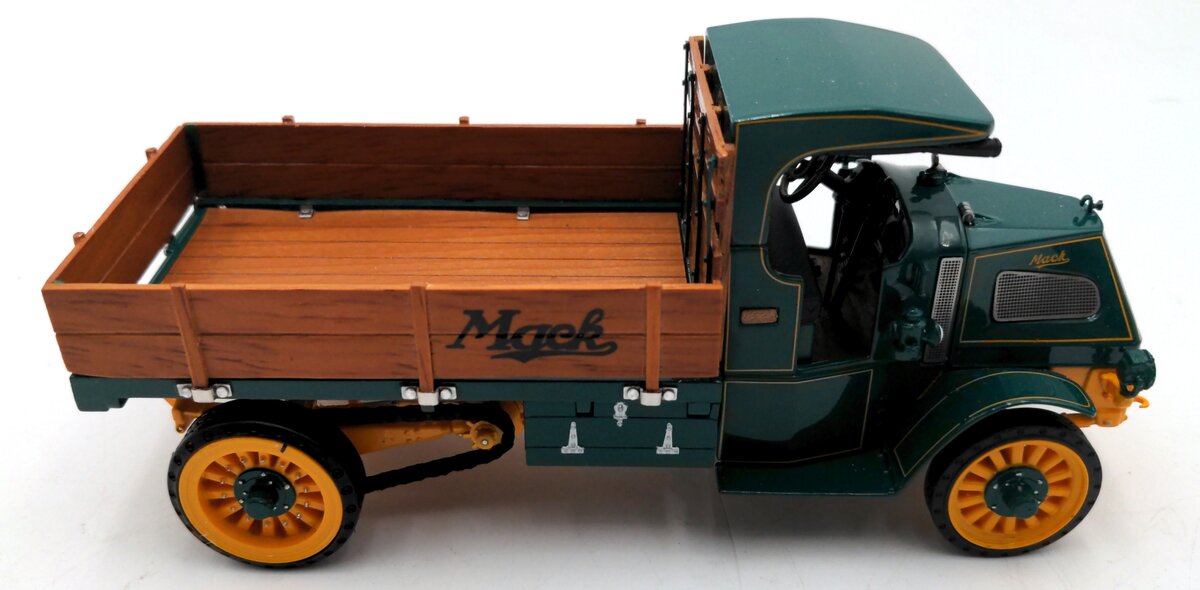 Franklin Mint B11XN72 1:24 Scale 1916 Mack AC Bulldog Stakebed Truck LN