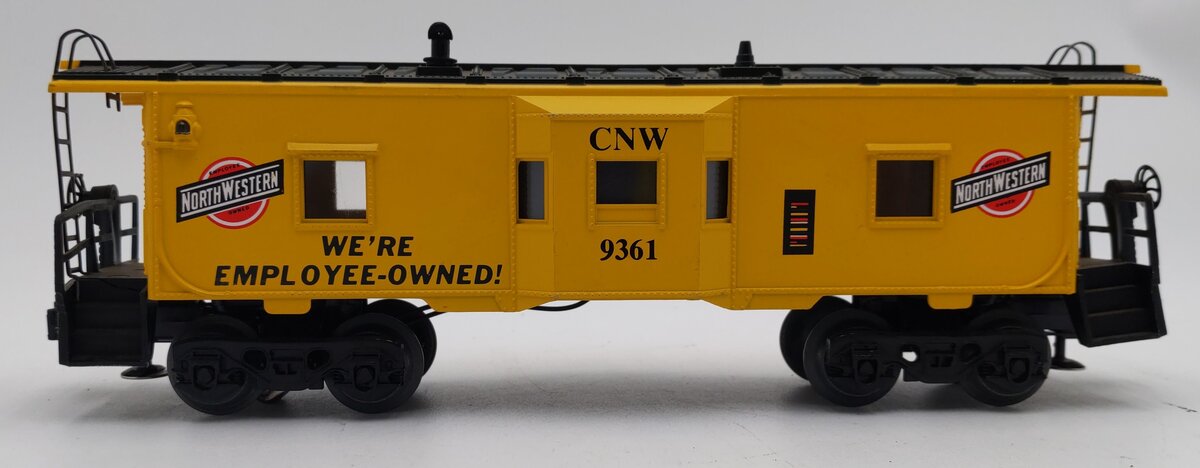 Lionel 6-9361 O Chicago & North Western Bay Window Illuminated Caboose #9361 EX