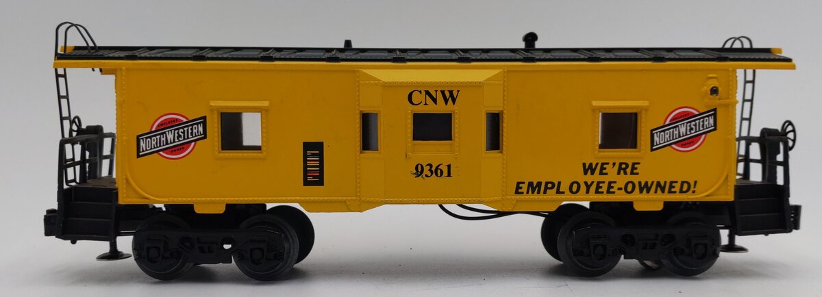 Lionel 6-9361 O Chicago & North Western Bay Window Illuminated Caboose #9361 EX