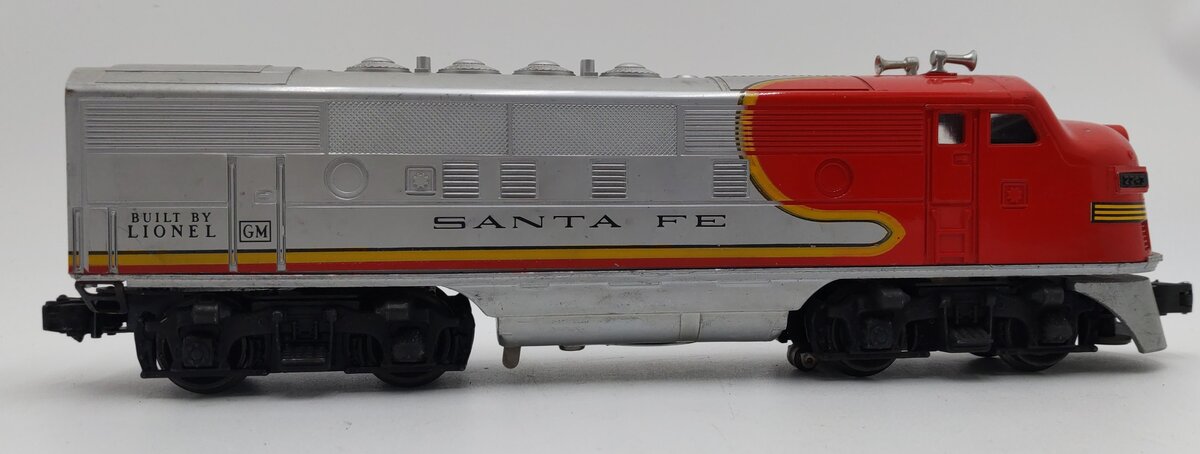 Lionel 2243P Vintage O Santa Fe F-3 A Powered Diesel Locomotive VG