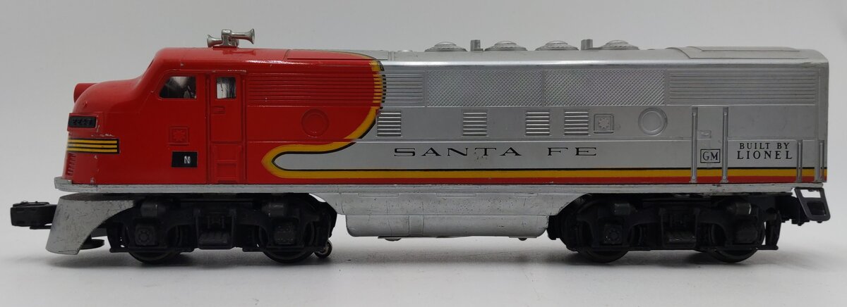 Lionel 2243P Vintage O Santa Fe F-3 A Powered Diesel Locomotive VG