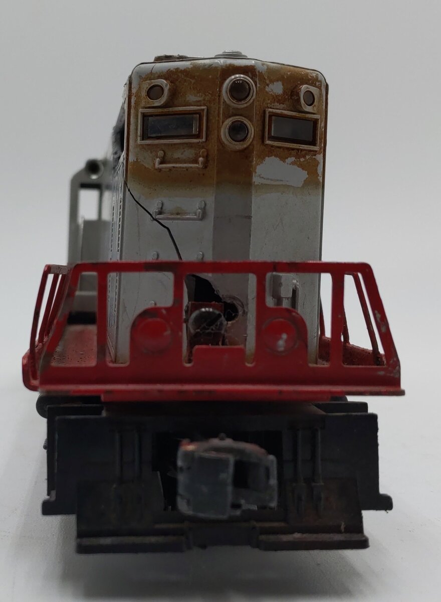 Lionel 2328 Vintage O Burlington GP-7 Powered EMD Diesel Locomotive
