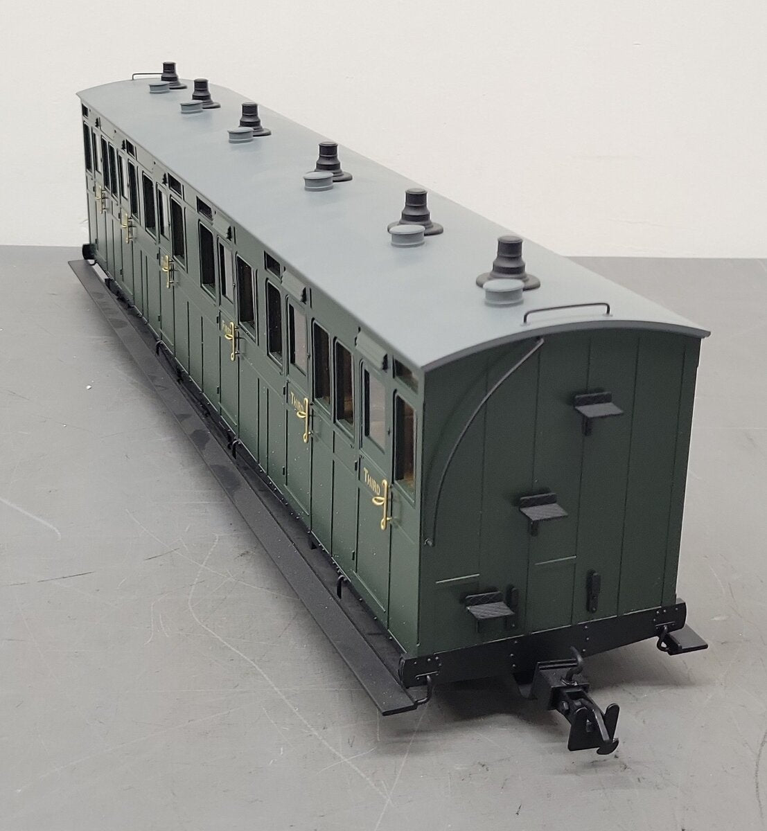 G Scale Deutsche Bundesbahn Passenger Car LN