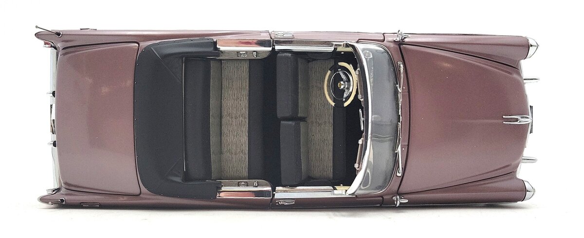 Danbury Mint 1:24 Scale Diecast Limited Edition 1956 DeSoto Firedome Convertible EX/Box