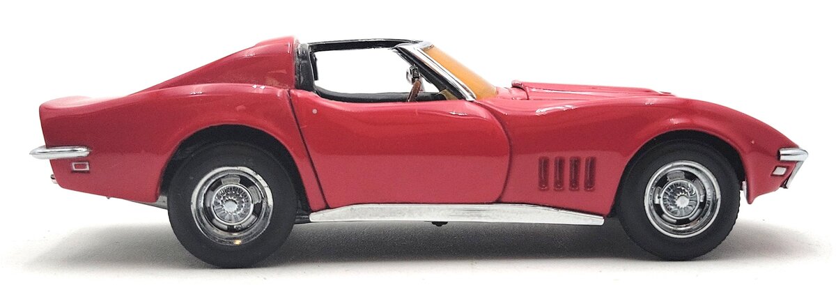 Franklin Mint B11UK14 1:24 Scale Diecast 1968 Chevrolet Corvette LN/Box