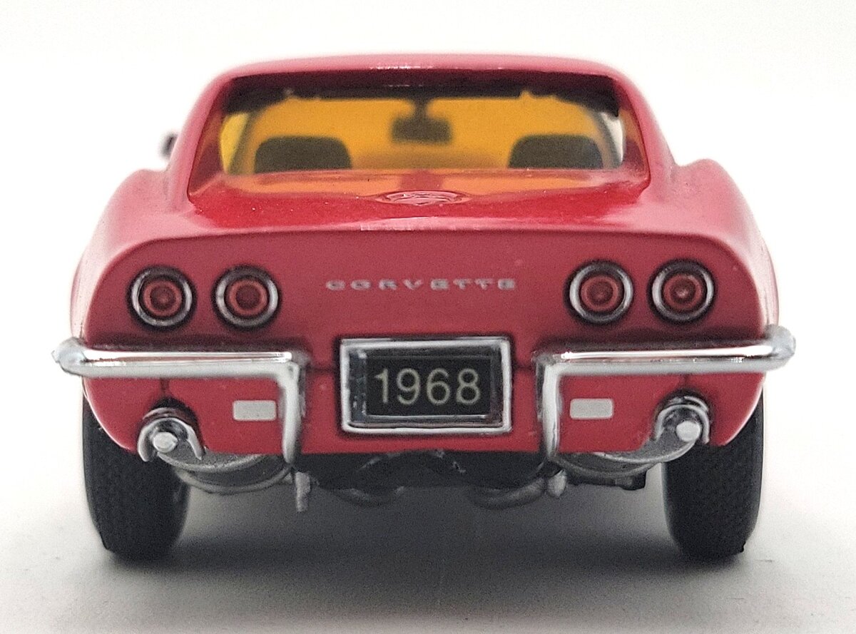 Franklin Mint B11UK14 1:24 Scale Diecast 1968 Chevrolet Corvette LN/Box