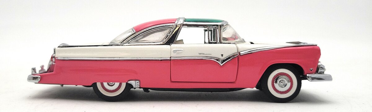 Franklin Mint B11UK08 1:42 Scale Ford Crown Victoria w/ Sunroof EX/Box