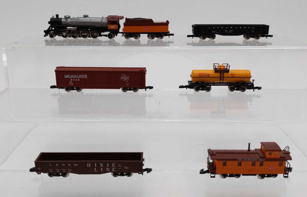Marklin 8139 Milwaukee Road Z Gauge Steam Freight Train Set LN