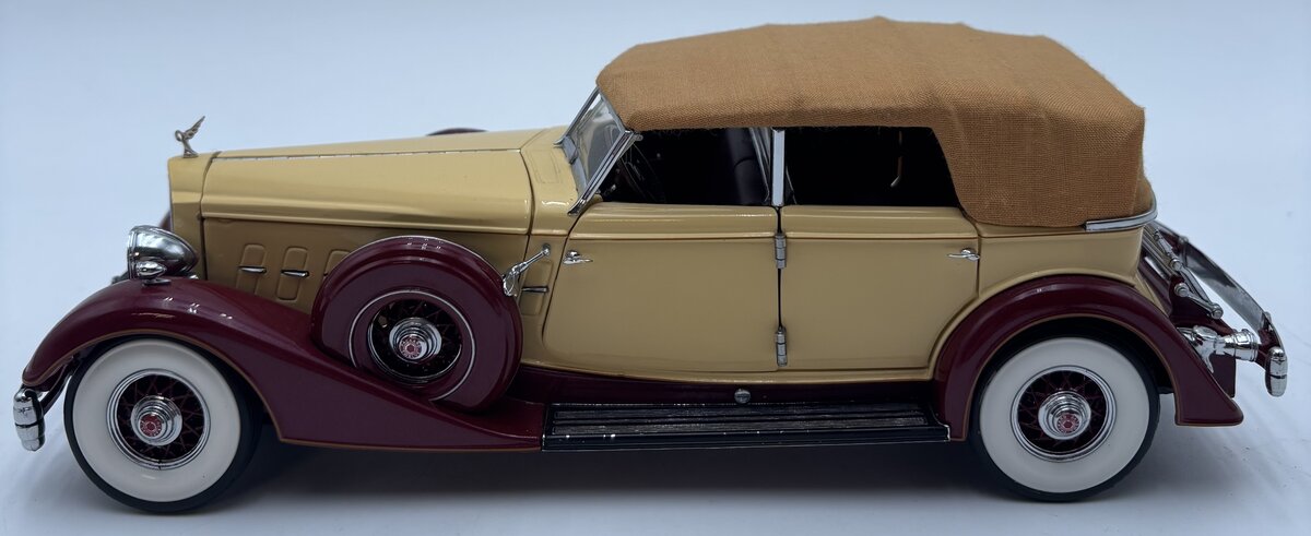 Franklin Mint B11E662 1:24 1934 Packard Convertible in Maroon/Cream LN