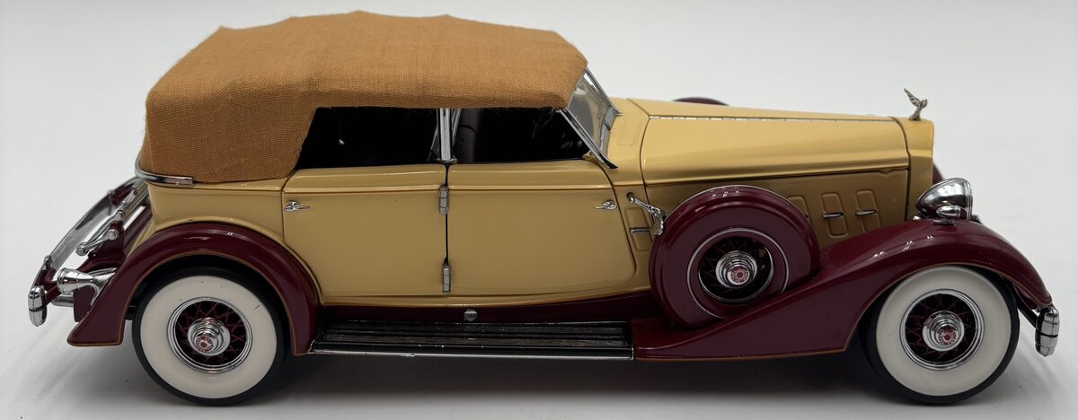 Franklin Mint B11E662 1:24 1934 Packard Convertible in Maroon/Cream LN