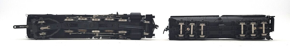 AHM 5099 HO Baltimore & Ohio 2-10-2 Steam Locomotive & Tender VG
