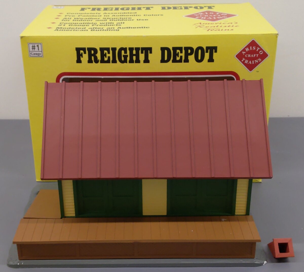 Aristo-Craft ART-7201 G Gauge Scale Freight Depot VG/Box