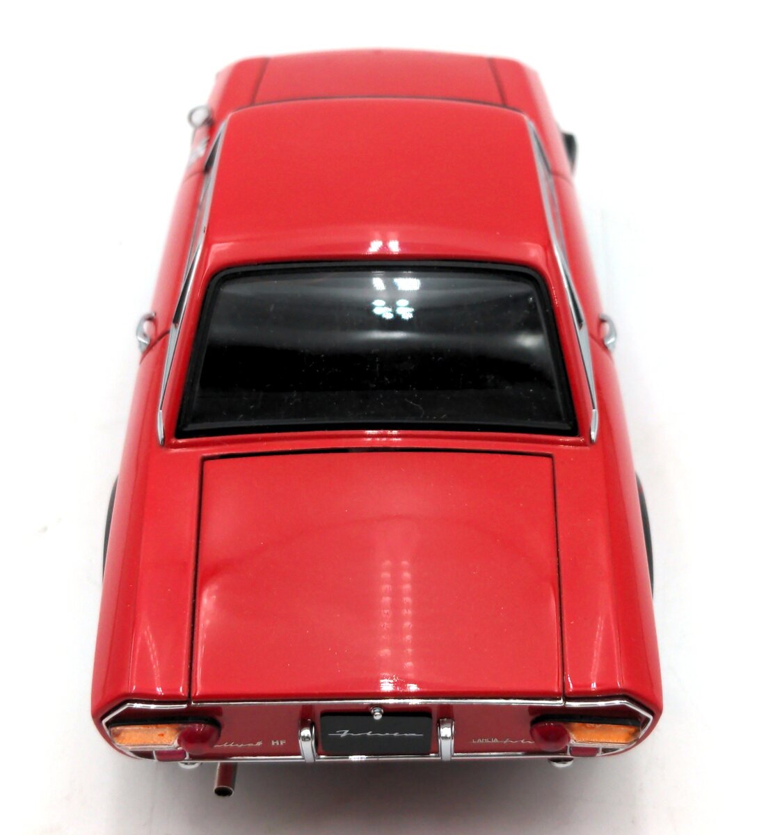 AutoArt 74701 1:18 Diecast Lancia Fulvia 1.6 HF Fanalone in Rosso Corsa LN