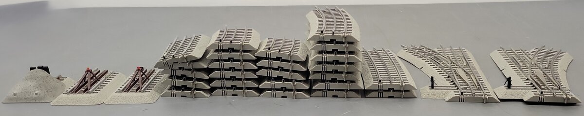 Lionel O Gauge Assorted Fastrack Sections [30]