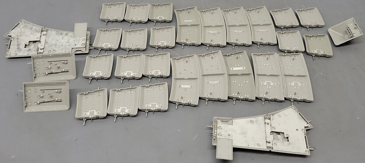 Lionel O Gauge Assorted Fastrack Sections [30]