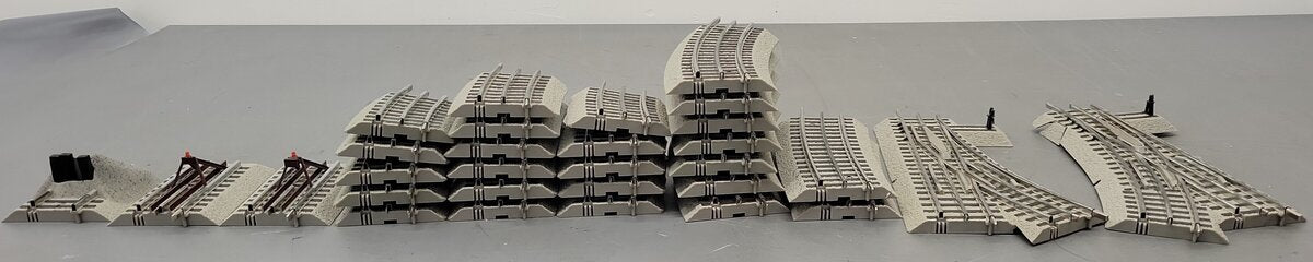 Lionel O Gauge Assorted Fastrack Sections [30]
