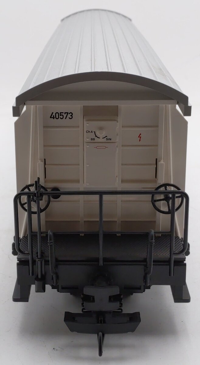 LGB 40573 G Scale Stauder Boxcar with Sliding Doors EX/Box