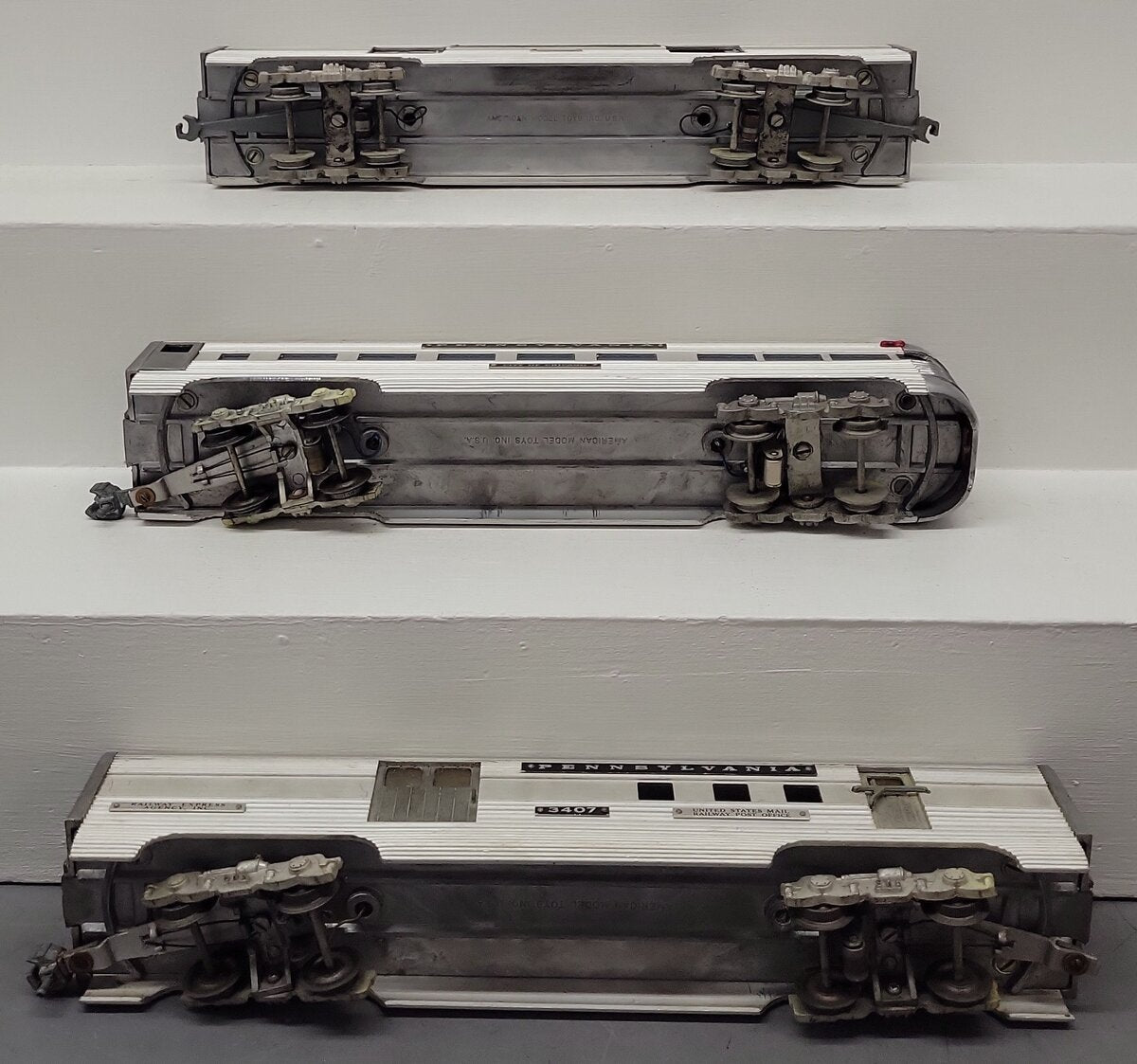 AMT O Gauge Vintage Pennsylvania Passenger Cars #3407,4170 & City Of Chicago [3]