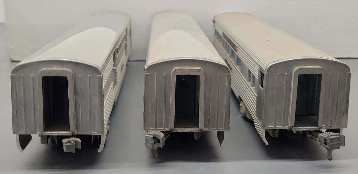 AMT O Gauge Vintage Pennsylvania Passenger Cars #3407,4170 & City Of Chicago [3]