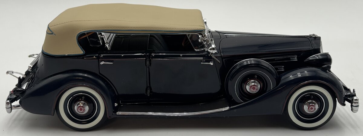 Danbury Mint 1936 1:24 1936 Packard Twelve Sport Phaetom EX
