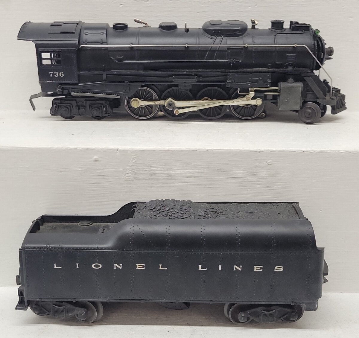 Lionel 736 Vintage O 2-8-4 Lionel Lines Diecast Steam Locomotive w/ 2046W Tender VG/Box