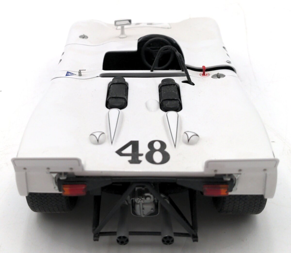AutoArt 87072 1:18 1970 Porsche 908/2 Green Park S.McQueen/P.Revson #48  LN