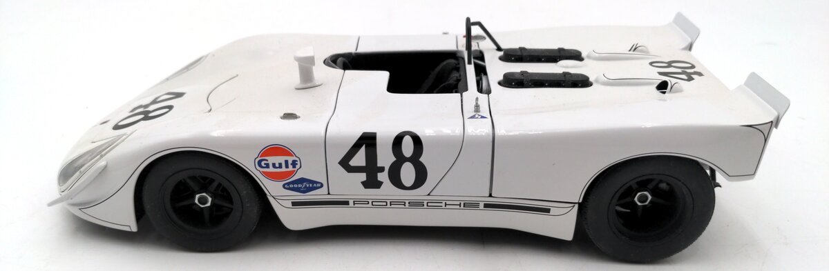 AutoArt 87072 1:18 1970 Porsche 908/2 Green Park S.McQueen/P.Revson #48  LN