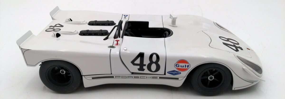 AutoArt 87072 1:18 1970 Porsche 908/2 Green Park S.McQueen/P.Revson #48  LN