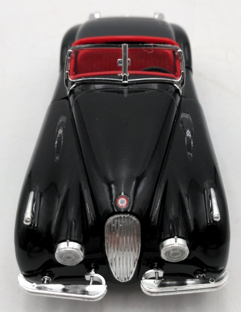 Burago 22018DGR 1:24 Diecast 1951 Jaguar XK 120 Roadster LN