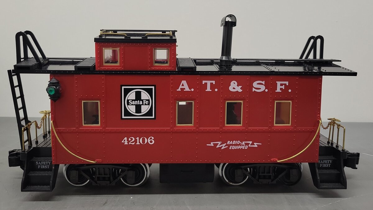 REA 42106 G Scale ATSF Red "The Caboose" #42106 EX/Box