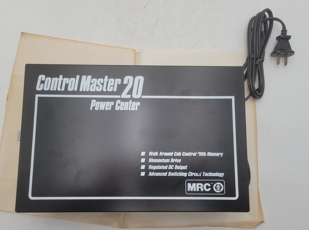 MRC 20 N & HO Trains Control Master 20 Power Center VG/Box