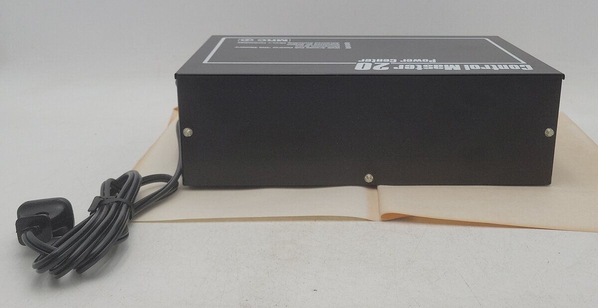 MRC 20 N & HO Trains Control Master 20 Power Center VG/Box
