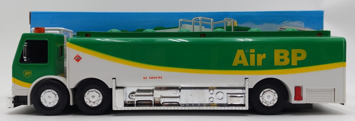 BP 1996 1:32 Aviation Tanker EX/Box