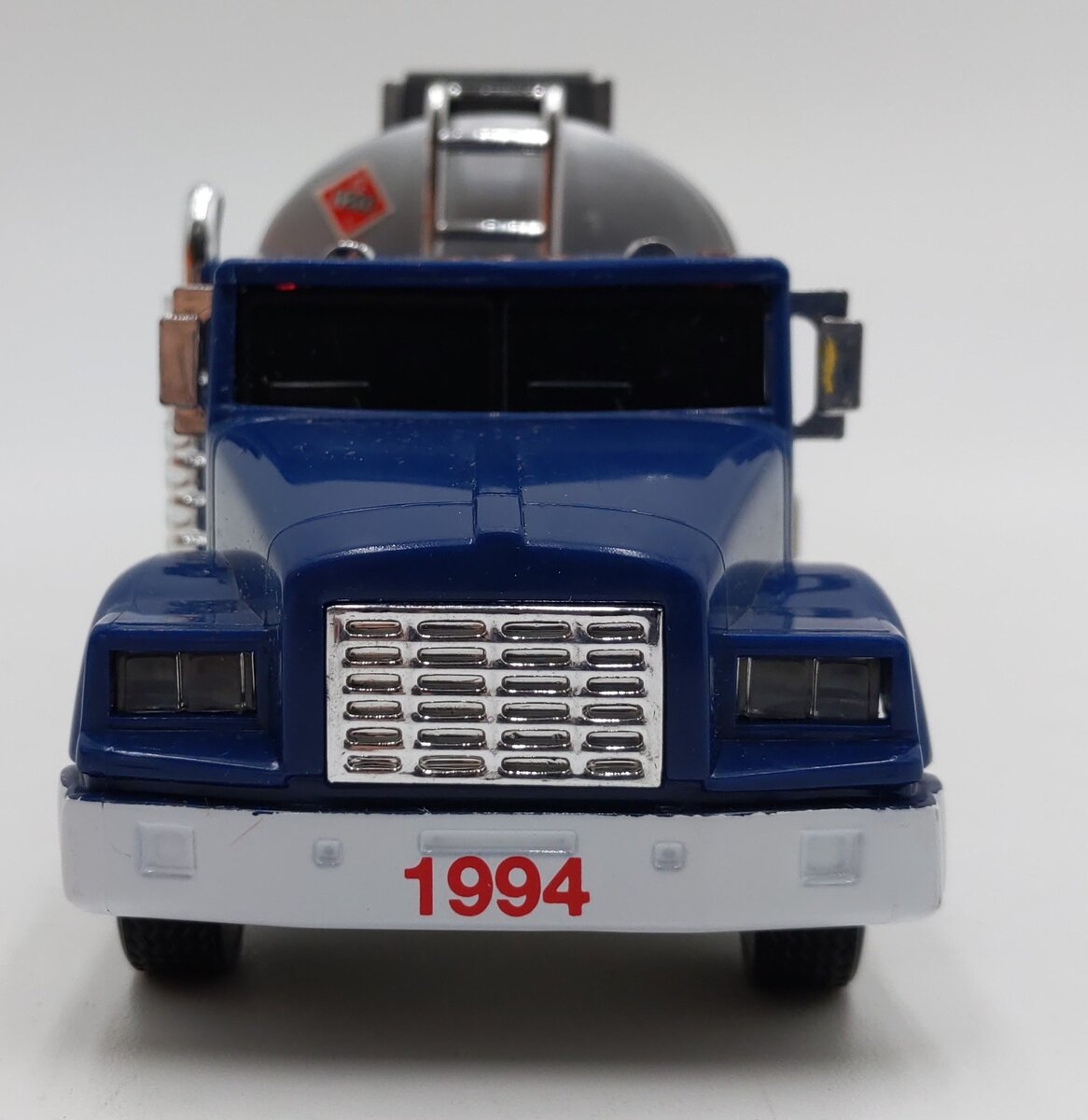 Sunoco 94 1:48 Ultra 94 Octaine Toy Tanker Truck 1994 Collector's Edition EX/Box