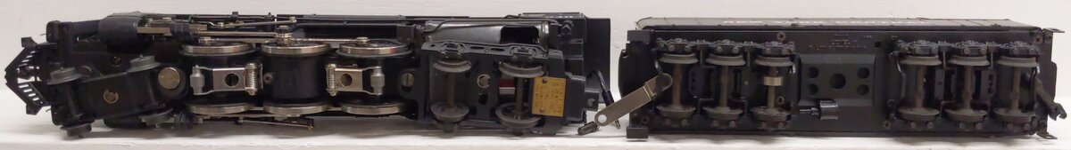 Lionel 6-18005 O Gauge NYC 4-6-4 700E Hudson Steam Loco & Tender #5340 EX/Box