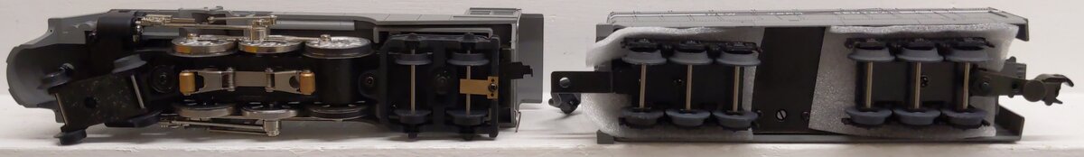 MTH 30-1113-1 O NYC 4-6-4 Dreyfuss Hudson Steam Locomotive & Tender #5445 w/PS1 EX/Box