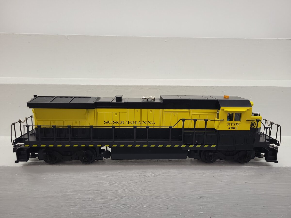 Lionel 6-18211 O Gauge Susquehanna Dash 8-40B Diesel Locomotive #4002 EX/Box