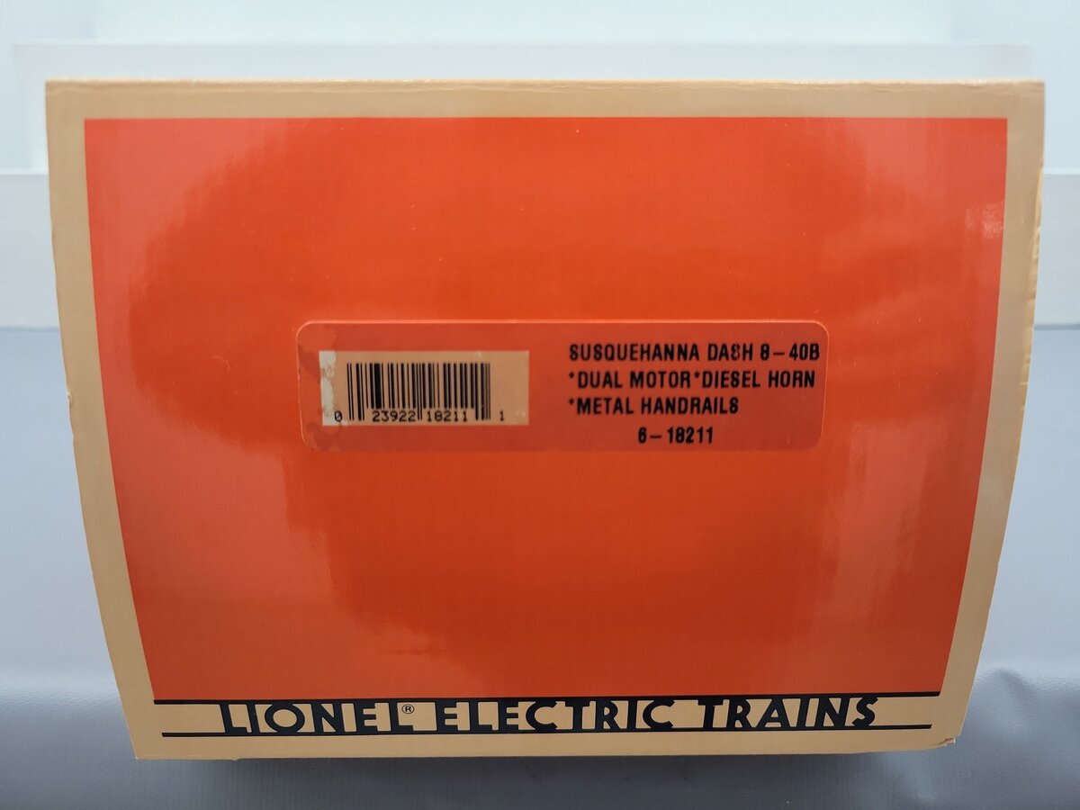 Lionel 6-18211 O Gauge Susquehanna Dash 8-40B Diesel Locomotive #4002 EX/Box