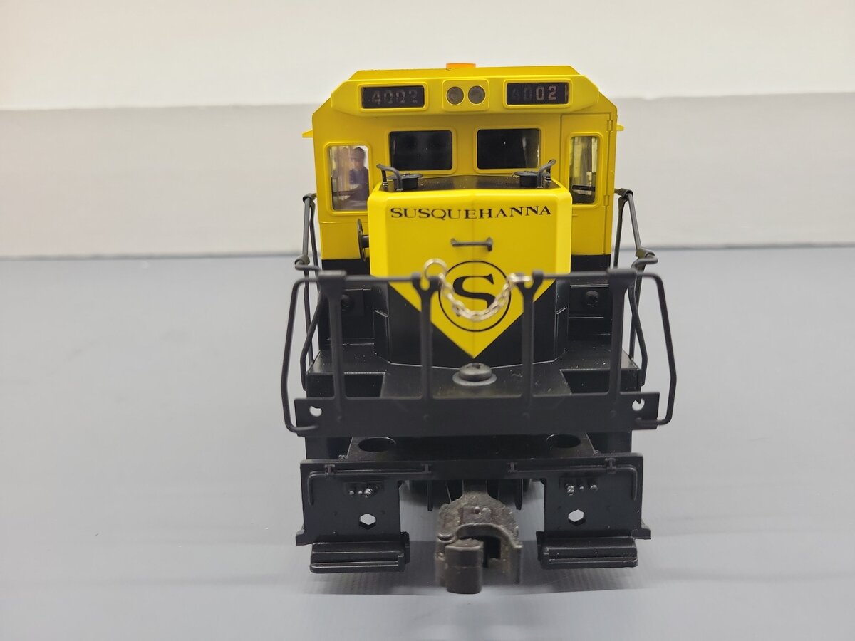 Lionel 6-18211 O Gauge Susquehanna Dash 8-40B Diesel Locomotive #4002 EX/Box