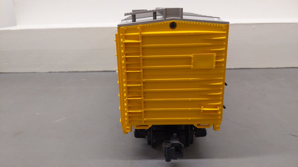 Lionel 8-87102 G Scale Chesapeake and Ohio Reefer Car EX/Box