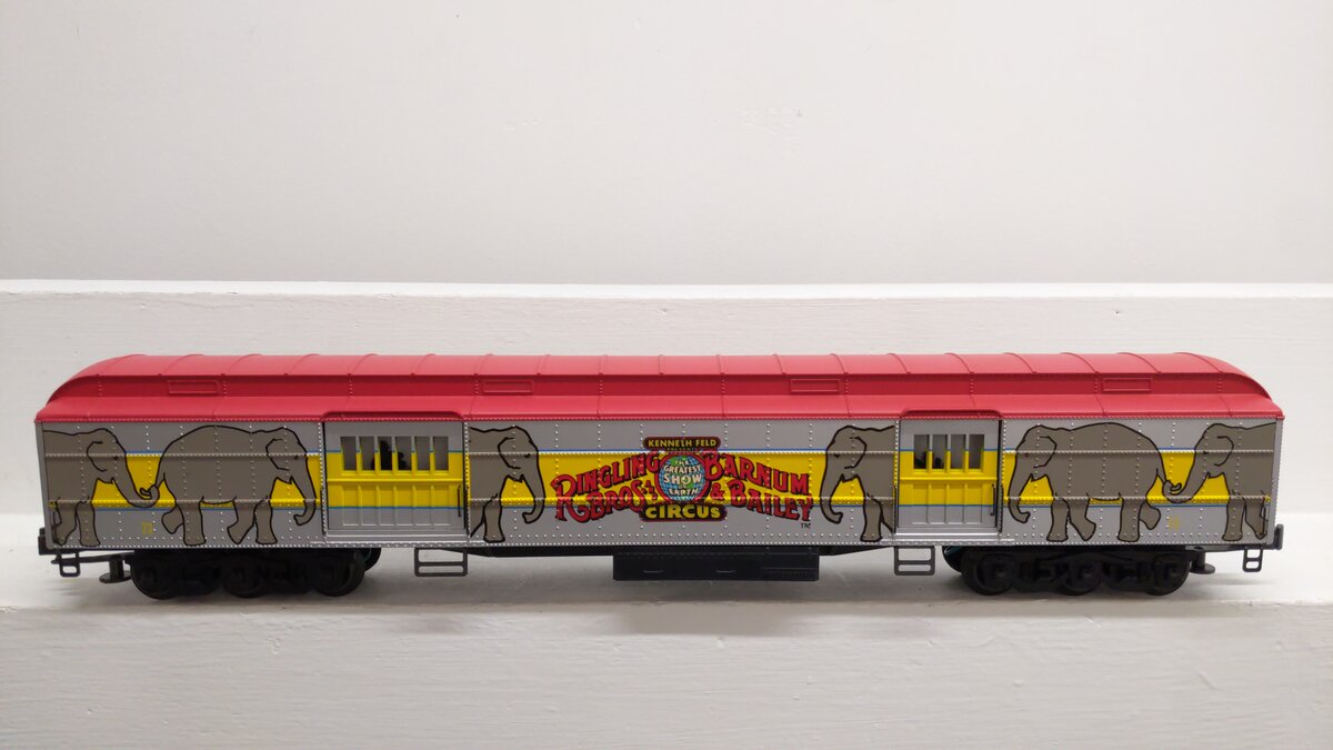 K-Line K83-0073-1 O Ringling Bros. Elephants 18" Heavyweight Baggage Car #73 EX/Box