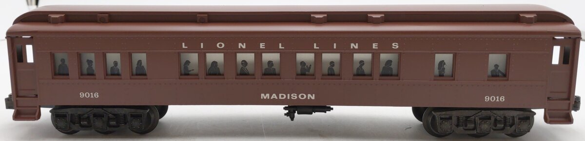 Lionel 6-19016 O Gauge Lionel Lines Madison Passenger Car #9016 EX/Box