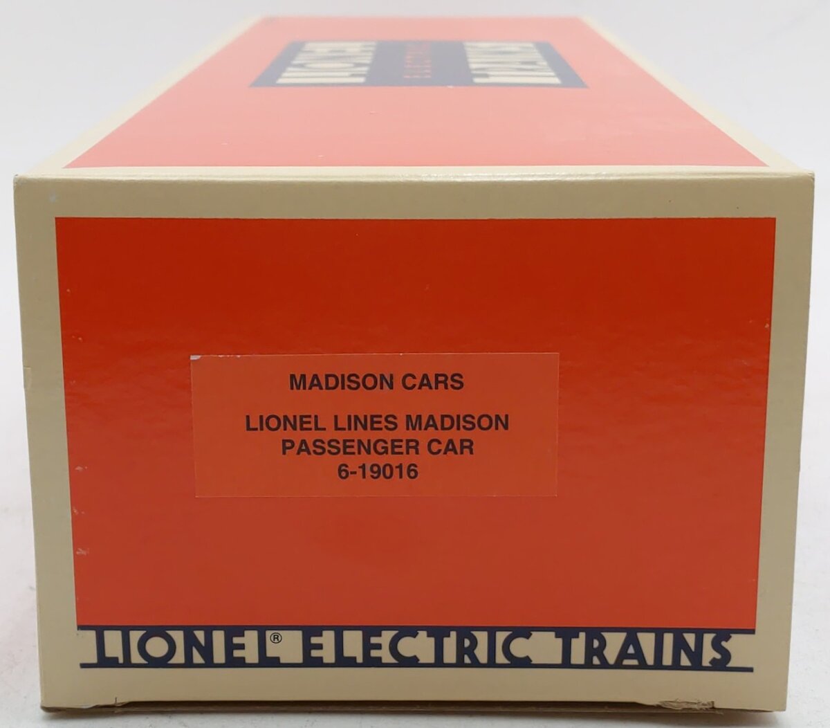 Lionel 6-19016 O Gauge Lionel Lines Madison Passenger Car #9016 EX/Box